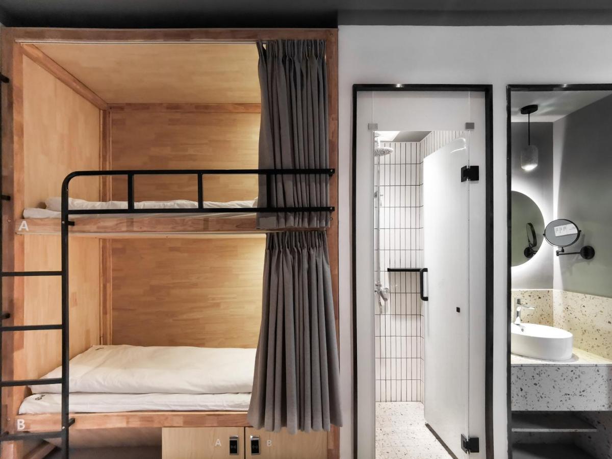 Hostel Roomix